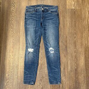White House Black Market The Skinny Distressed Jeans – Size 6